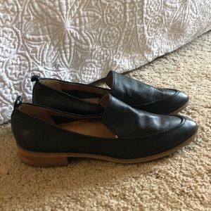 Black loafer / slide shoes
